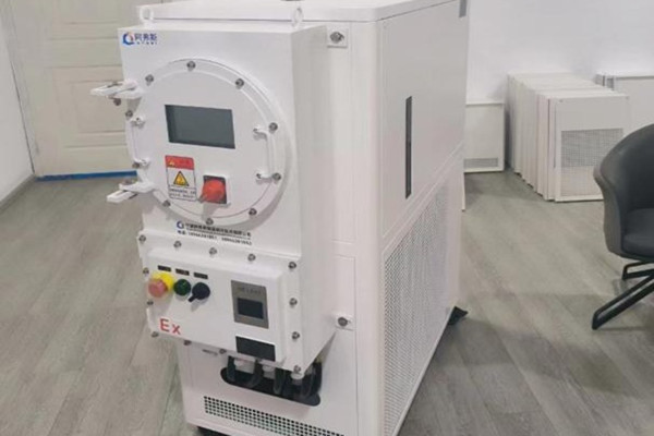 上海某化工企業購買的CT4防爆制冷控溫系統已出廠