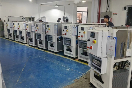 水冷式低溫冷凍機為什么會漏水？怎么解決？