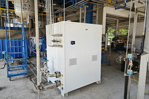 防爆制冷控溫系統(tǒng)與高低溫試驗(yàn)箱設(shè)備實(shí)拍圖4